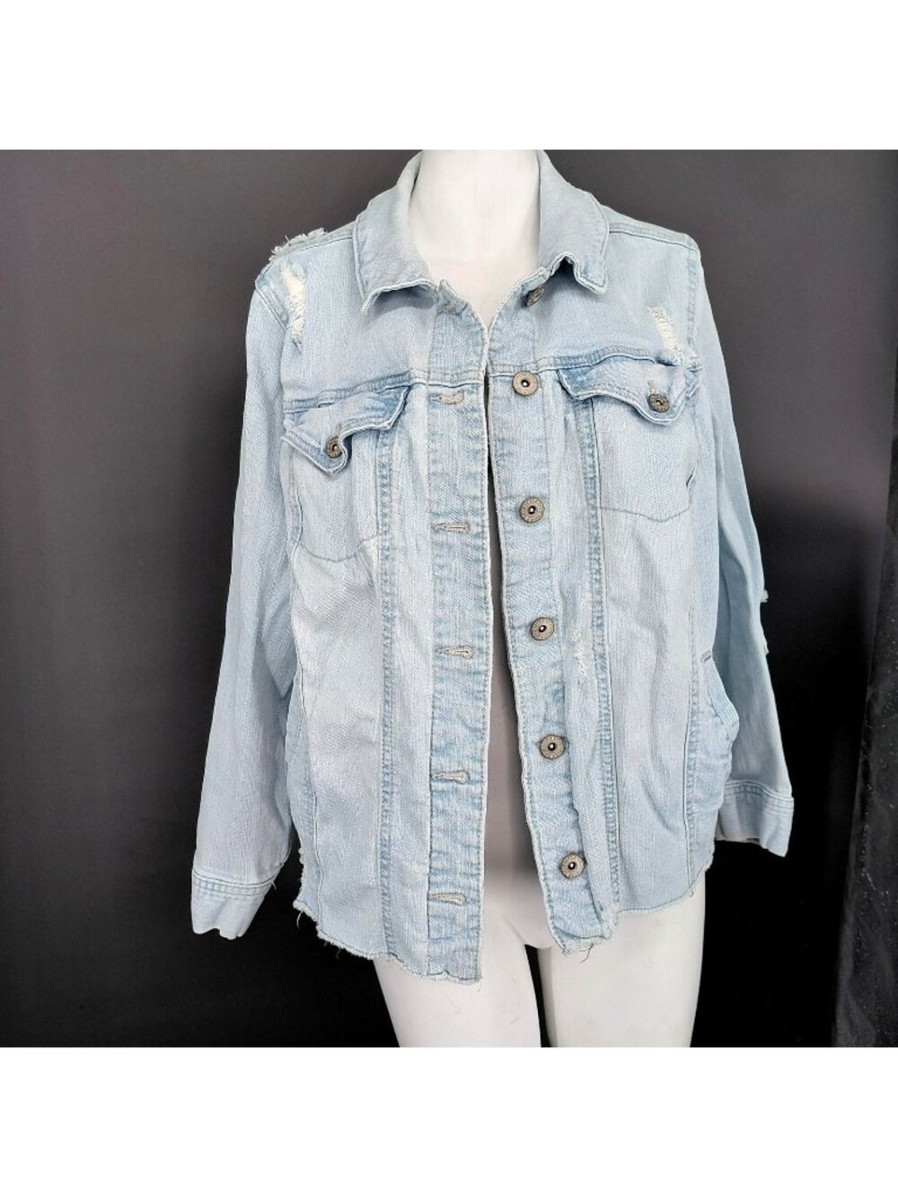 Jean Jacket Womens 14W Light Blue Denim Distressed Button Front Pockets Raw Hem